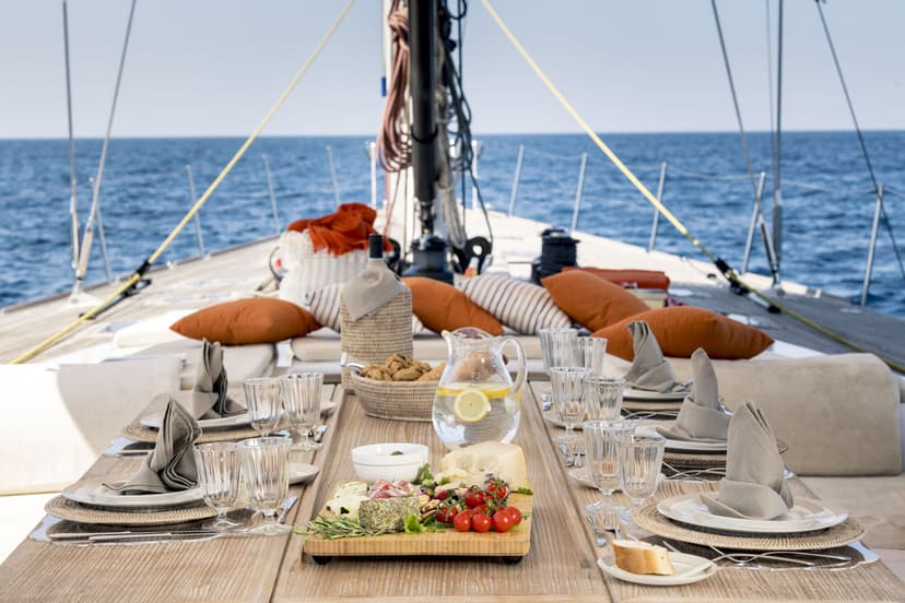 Sailing Yacht Logica