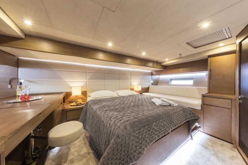 Sailing Yacht Jikan