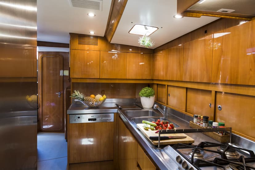 Sailing Yacht Logica