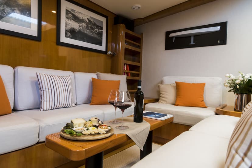 Sailing Yacht Logica