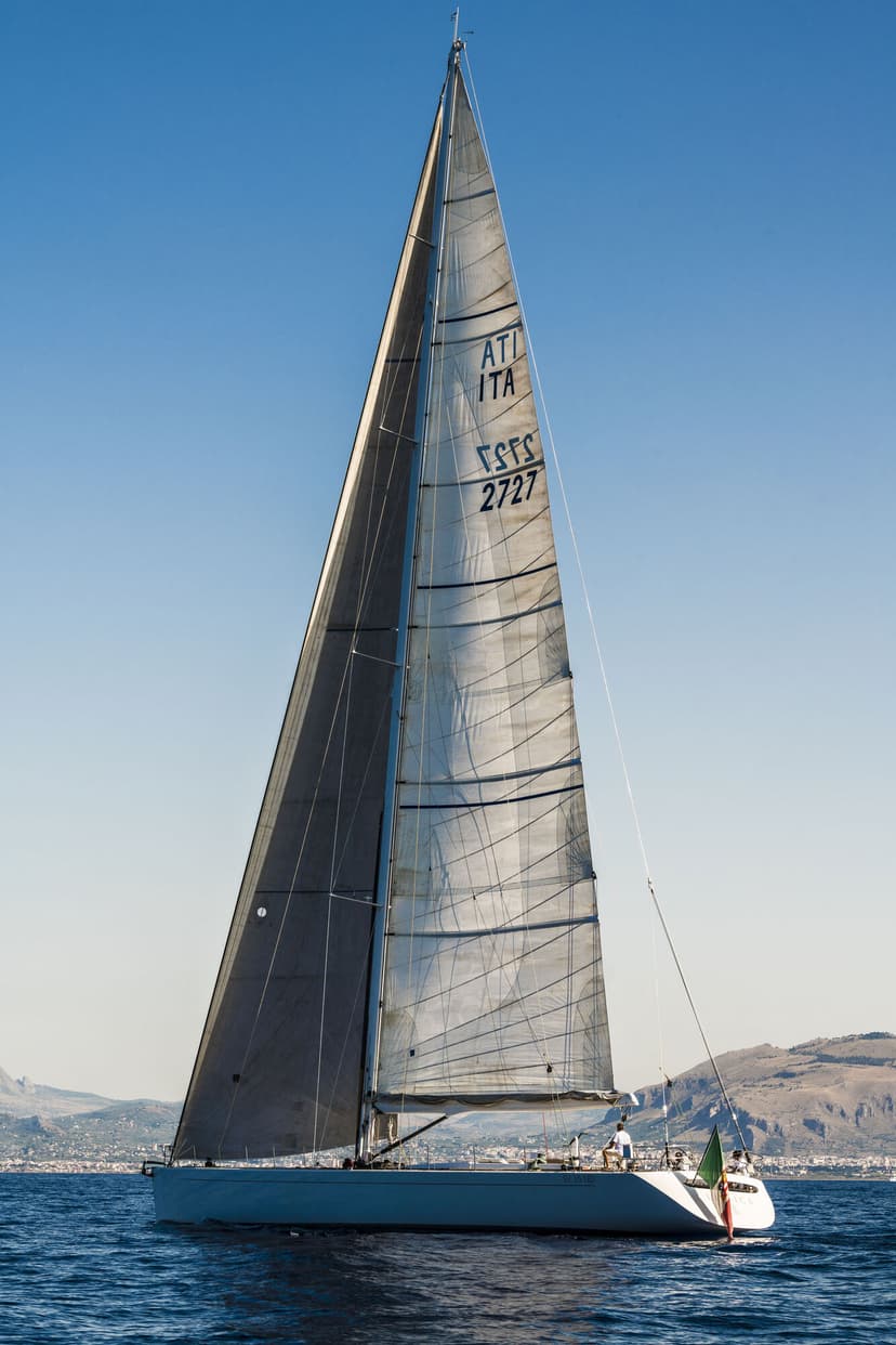 Sailing Yacht Logica
