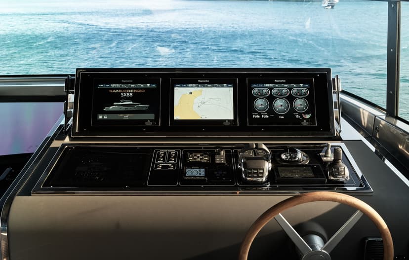 Sanlorenzo SX88 LUAR